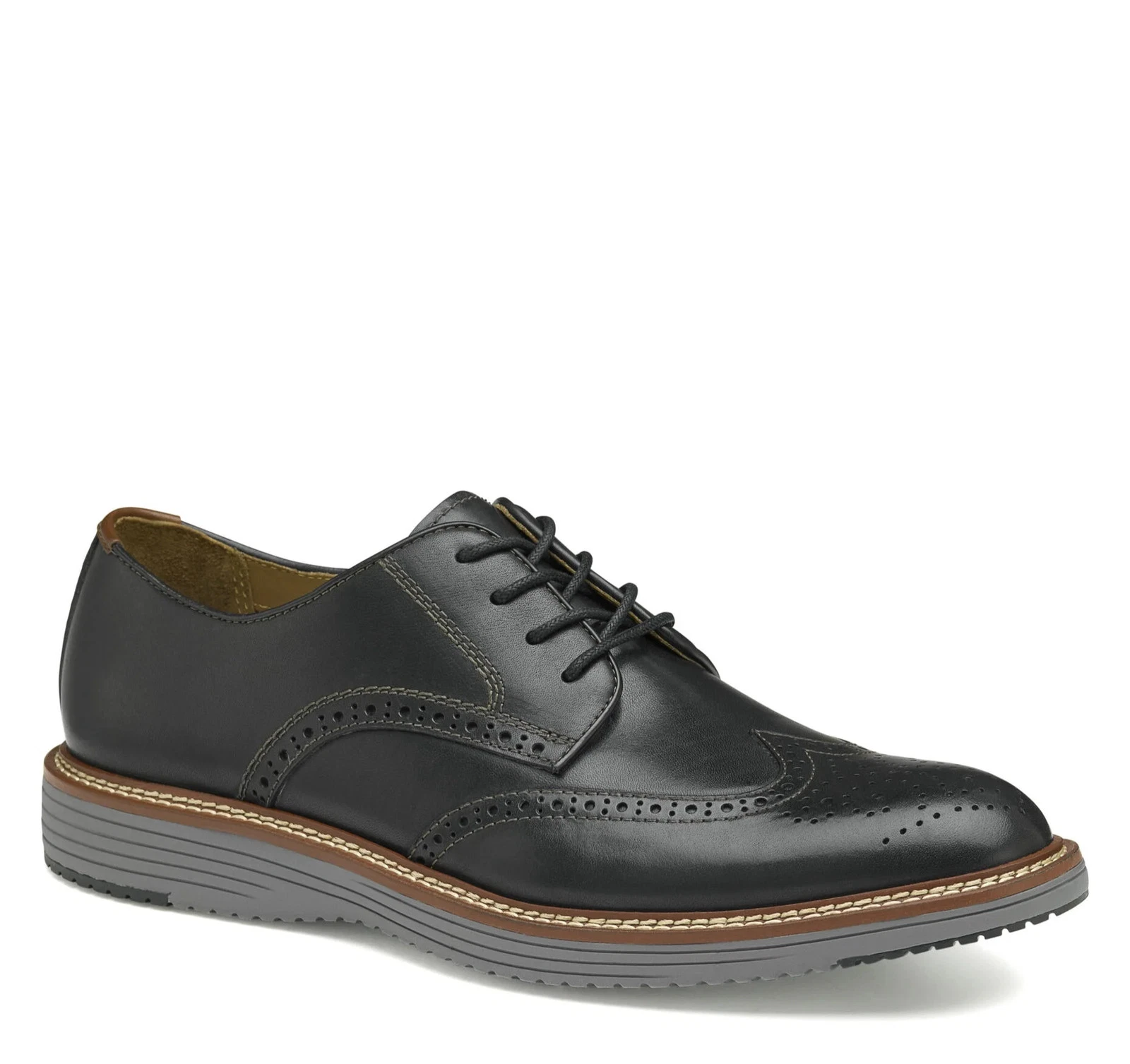 Johnston & Murphy Upton Wingtip Leather Oxford